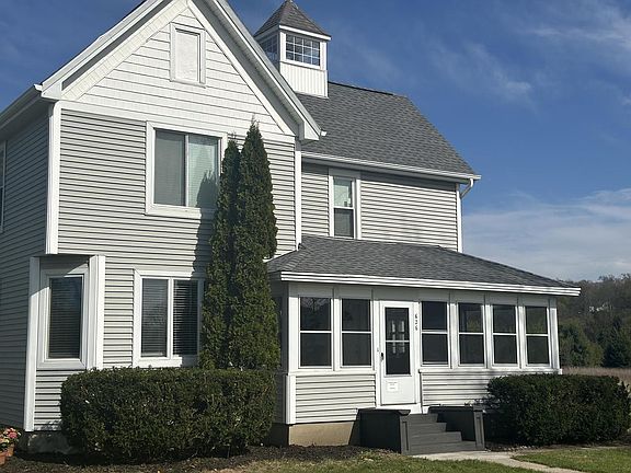 3rd image of 626 Hillside ROAD