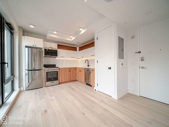 2nd image of 54 W 125th St #1608
