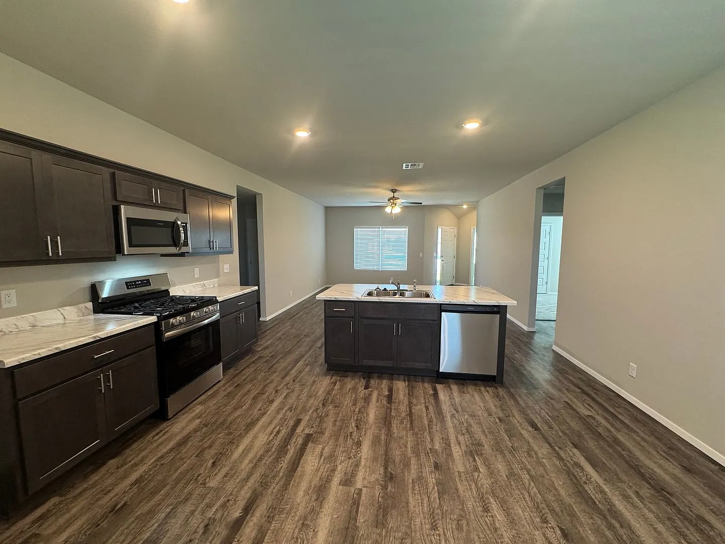 1 year old - 4 bedroom 2 bath in Broken Arrow — Photo 4
