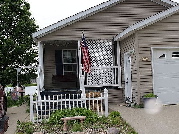 3rd image of 2729 Sandbar Ct