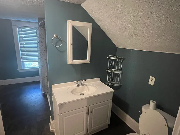 28 E Washington St #2 — Photo 5