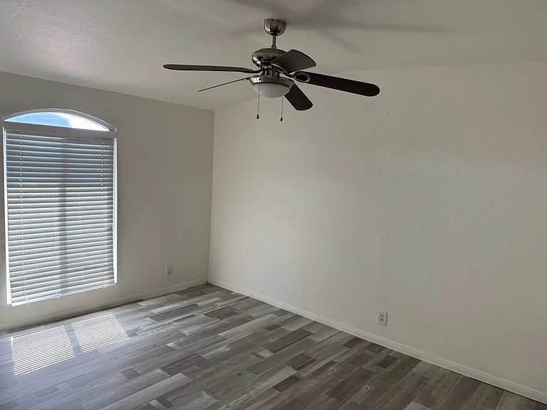 3637 Sierra Ave — Photo 6