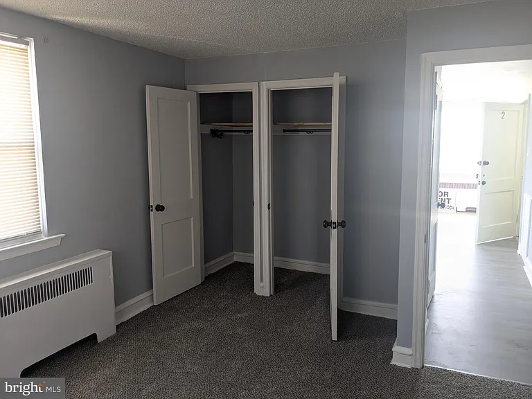 1327 E Weaver St — Photo 6