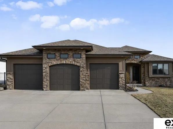 3909 N 191st St, Elkhorn, NE 68022