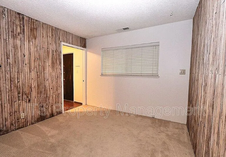 1060 Sand Bar Cir — Photo 62