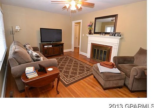 4th image of 1107N Overlook Drive
