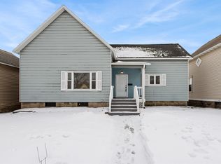 721 Terrace Ave, Marinette, WI 54143