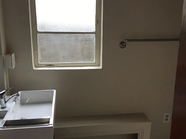 410 Lemon St — Photo 7
