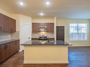 643 Wheatfield Dr, Venus, TX 76084