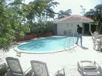 3rd image of 20011 NE Six Court Cir