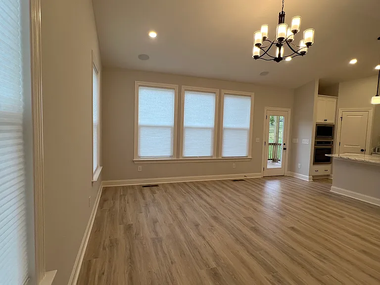 165 John T Alexander Blvd — Photo 6