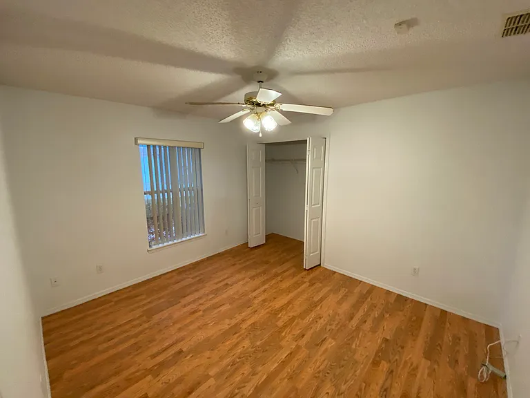 710 Harvard Ct — Photo 10
