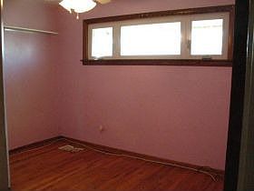 4th image of 5642 S Mayfield Ave