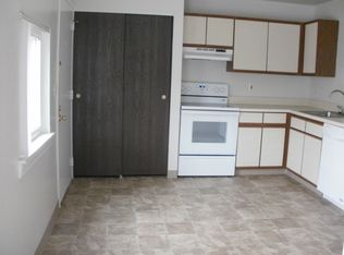 3226 Chelsea Cir, Ann Arbor, MI 48108