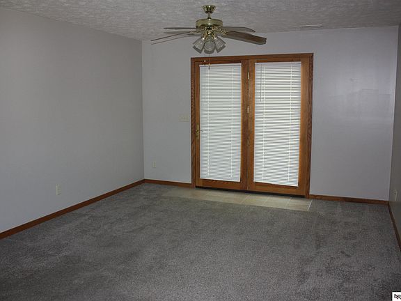 5th image of 120 W Deer Ln