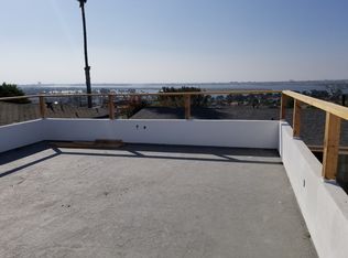 2424 Galveston St, San Diego, CA 92110