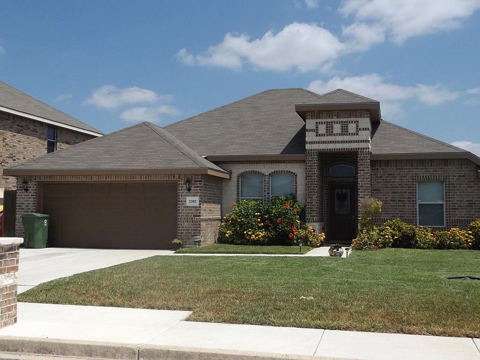 1st image of 2203 Sage Dr