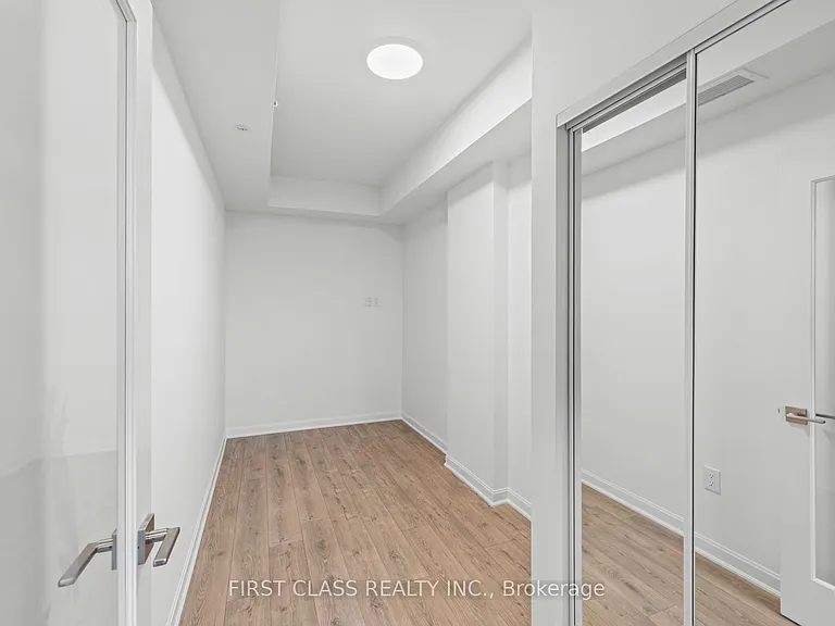 223 Princess St #403 — Photo 15