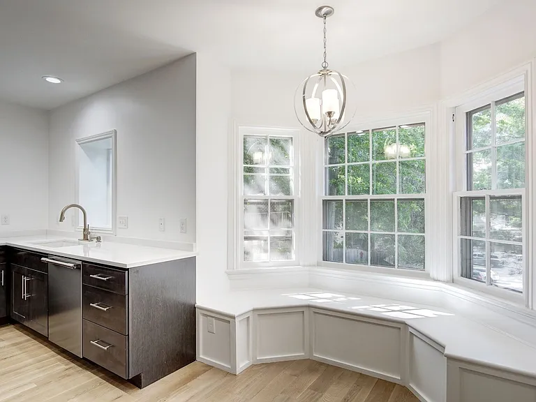 1626 Kalmia Rd NW — Photo 17