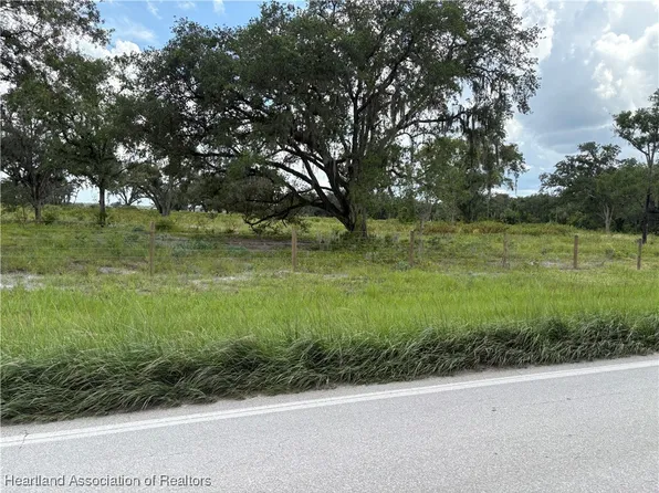 900 County Road 731, Venus, FL 33960