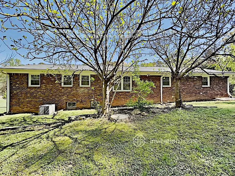 849 Howard Ct SW — Photo 16