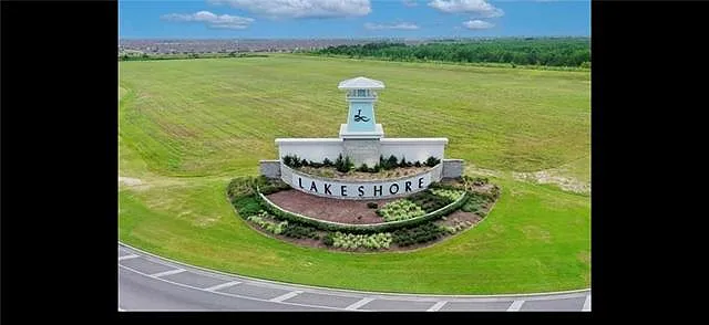 408 Lakeshore Vlg E — Photo 21