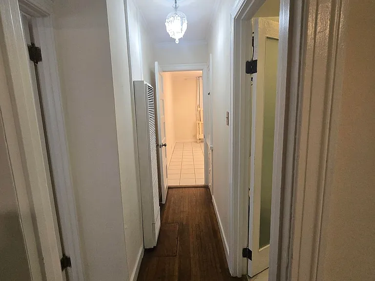 Warm & Welcoming Home Near Melrose with Room to Live, Work & Create — Photo 11