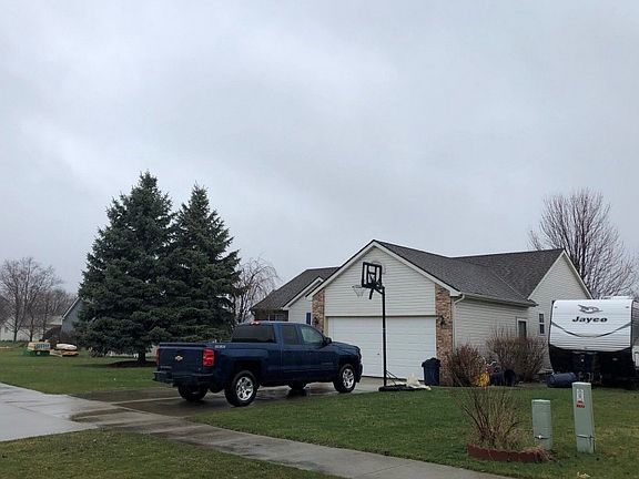 2nd image of 8459 Bellechasse Dr