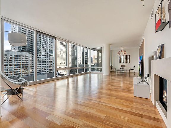 3rd image of 10608 NE 4th St Unit 1315