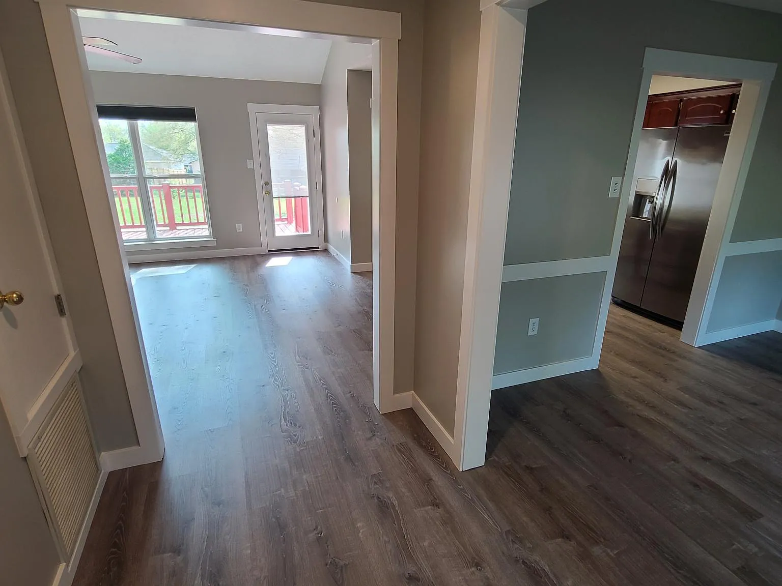 3 bed, 1364 sqft, $1,700 — Photo 2