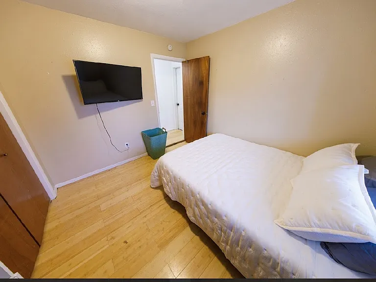 3710 Wildrose Ave — Photo 17