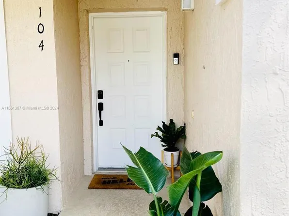 13917 Timberland Dr APT 104, Orlando, FL 32824