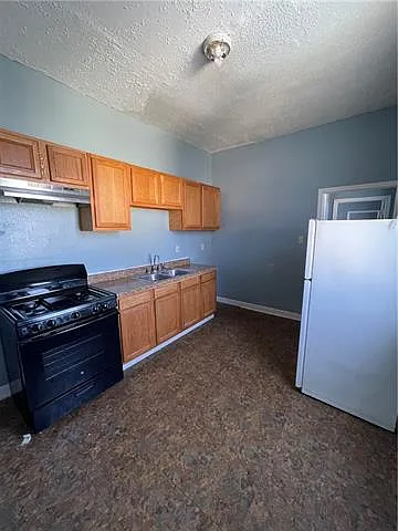 936 N Broad St — Photo 8