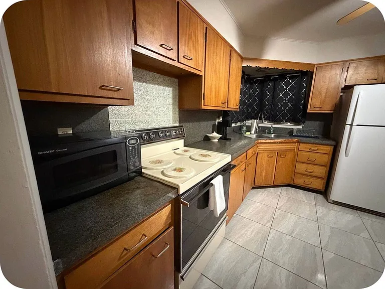 257 Old Loudon Rd — Photo 18