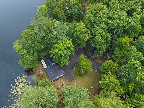 5th image of 24 Cote Ln