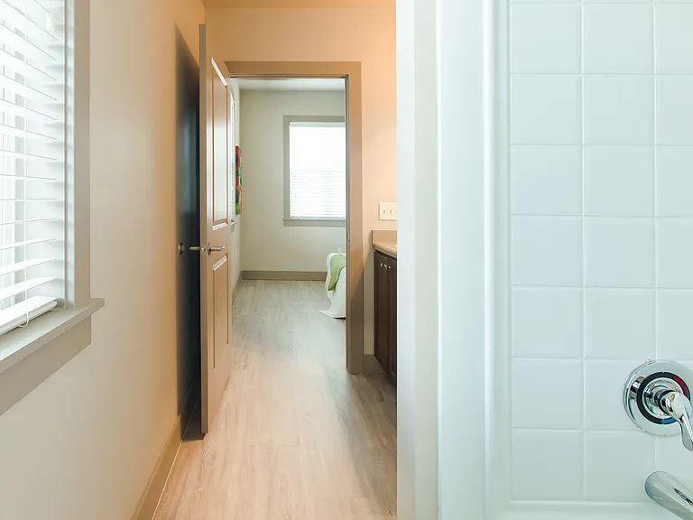 Sugar House Apartments By Urbana — Photo 20