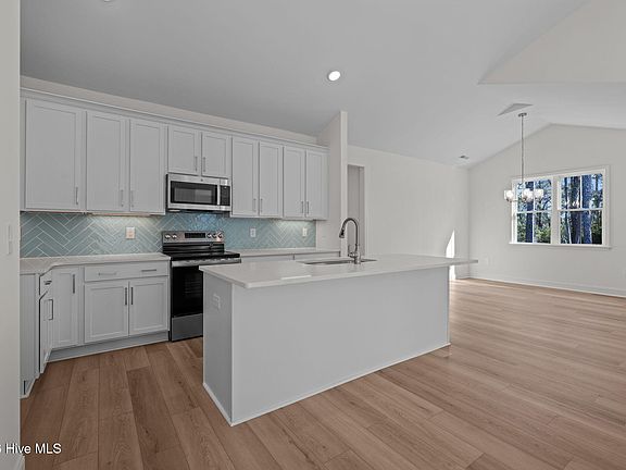 3rd image of 1214 Petite Terre Court