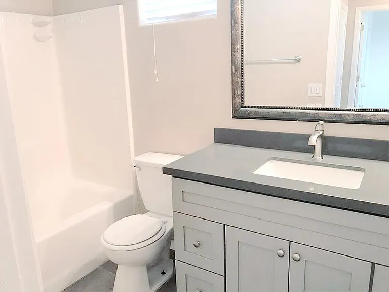 3618 W Marconi Ave — Photo 18