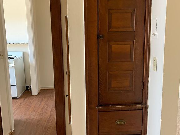 5th image of 605 Colvin Ave APT 4