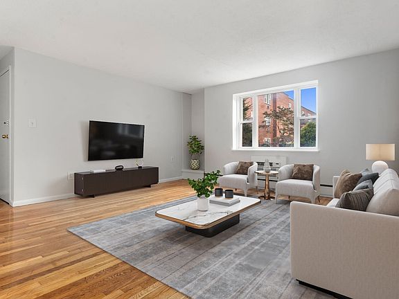 4th image of 47 Colborne Rd APT 1