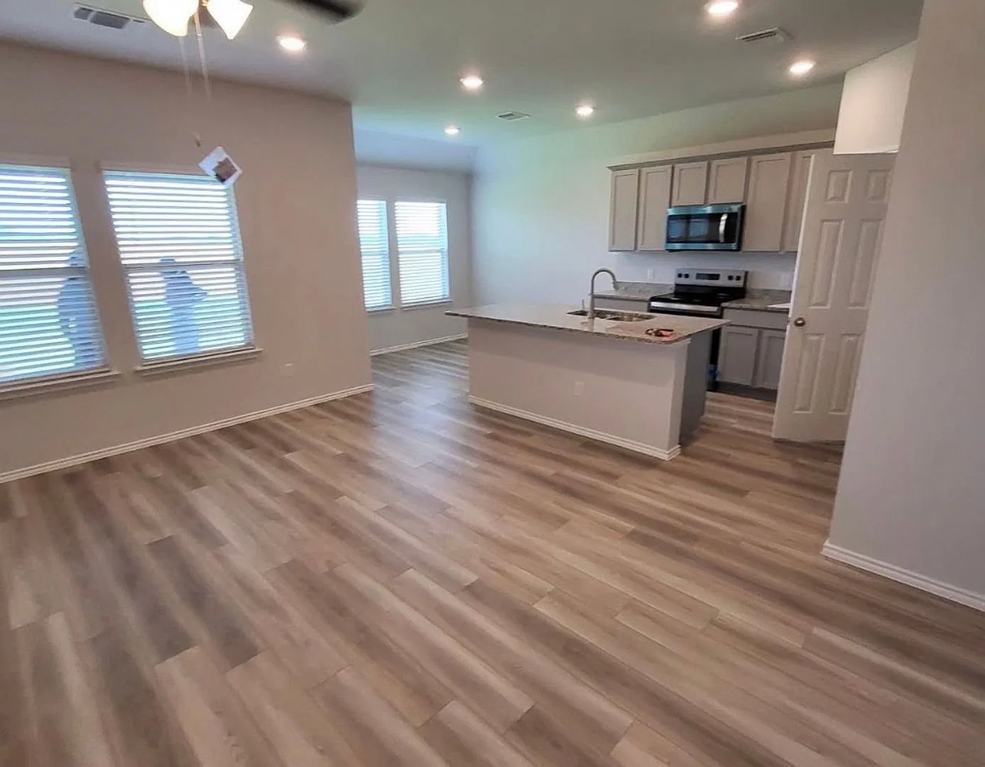 Charming 3BR House in Copperas Cove — Photo 4