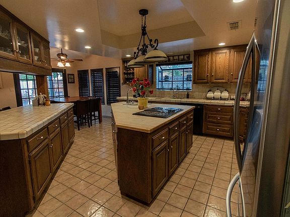 5th image of 14106 Westdale Dr