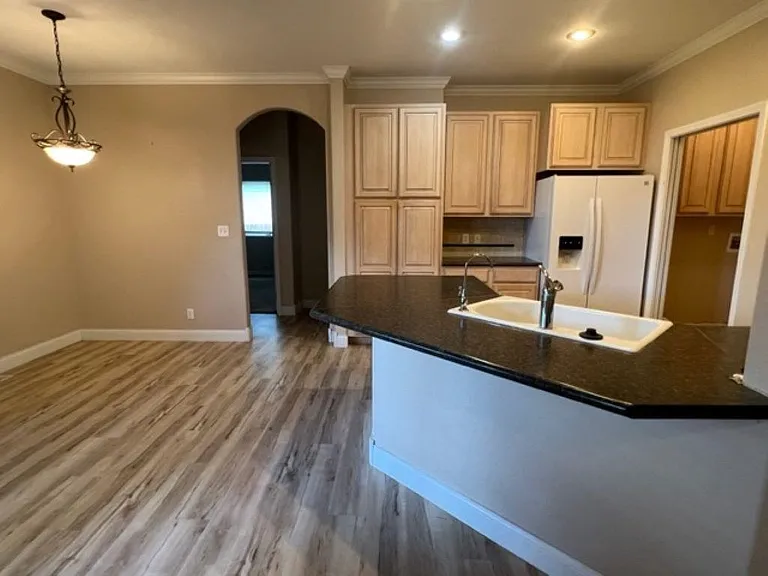4001 W Philip Ave — Photo 9