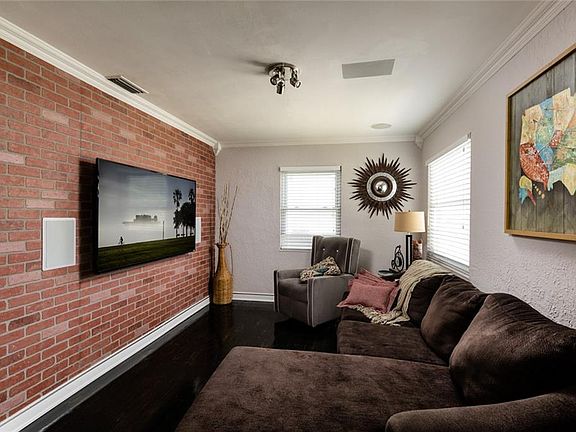5th image of 778 59th Ave NE