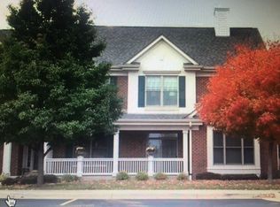 2213 Norhardt Dr, Brookfield, WI 53045