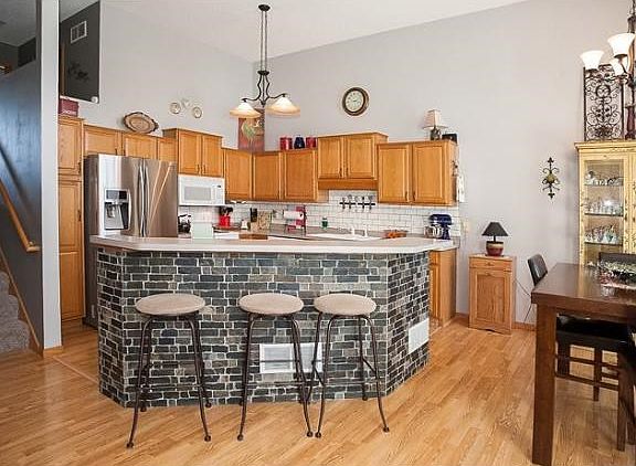 Huge breakfast bar with stone base
