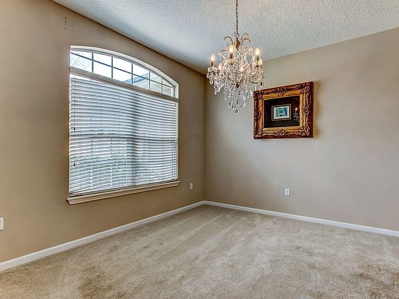 4th image of 2704 Caldar Ct