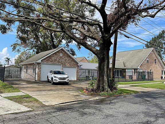 2nd image of 3800 Civic St