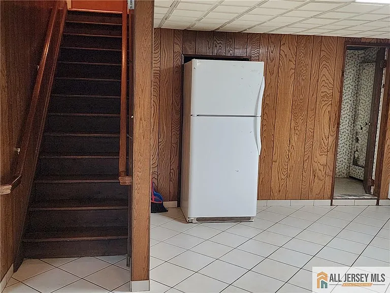 968 New Dover Rd — Photo 20