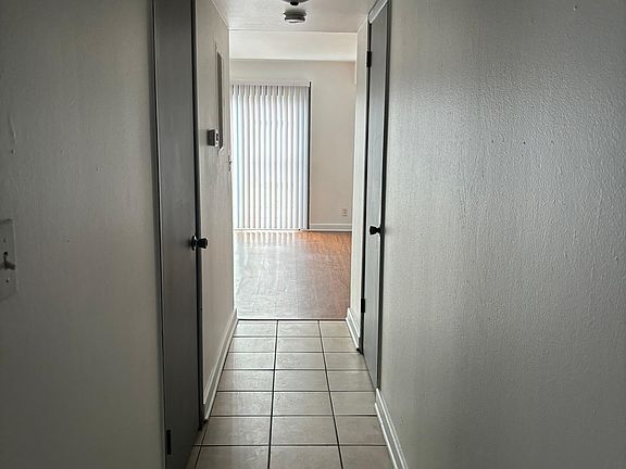 5th image of 4321 Lori Dr